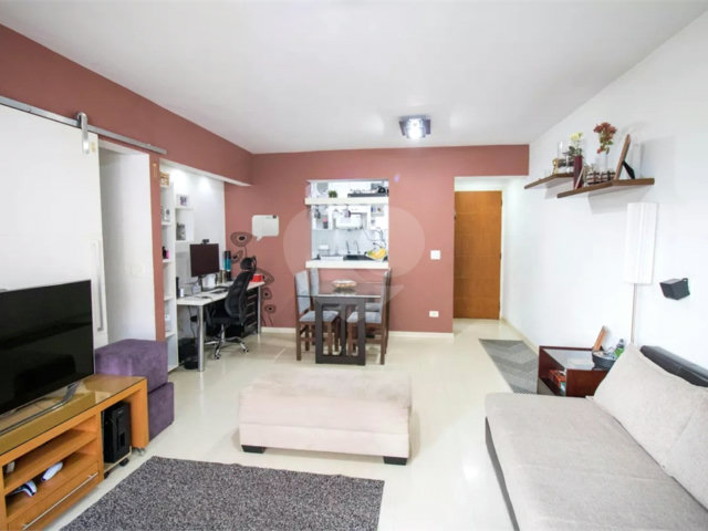 Apartamento à venda com 2 quartos, sendo 1 suíte,  em Campo Belo, São Paulo, SP