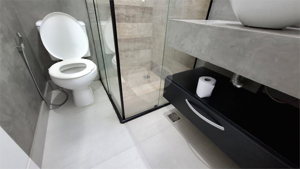 Casa à venda com 2 suítes no condomínio Village Palmas, São Paulo - SP