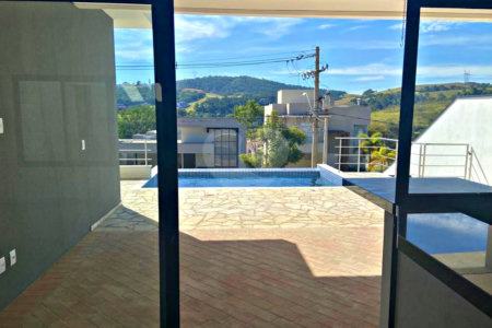 Casa à venda com 3 suítes no condomínio Santa Isabel I, Louveira - SP
