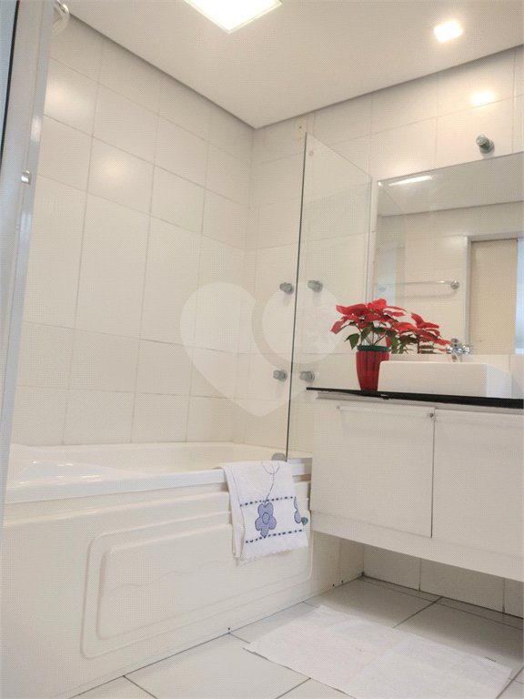 Sobrado à venda com 3 quartos, sendo 1 suíte, em Jardim São Paulo(zona Norte), São Paulo, SP