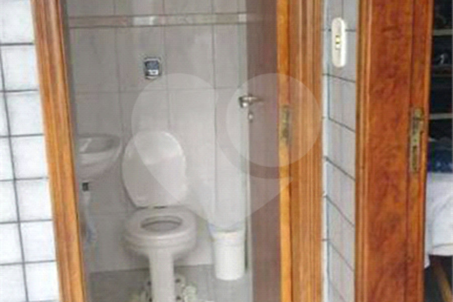 Sobrado à venda com 3 quartos, sendo 1 suíte,  em Vila Guilherme, São Paulo, SP