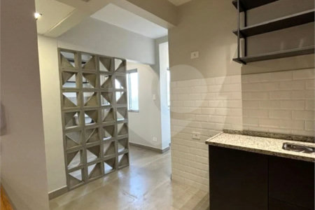 Apartamento à venda com 3 quartos, sendo 1 suíte, em Pinheiros, São Paulo, SP