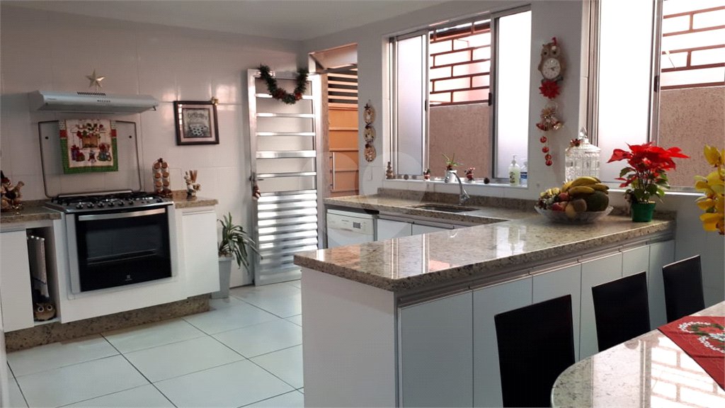 Casa à venda com 6 quartos, sendo 2 suítes,  em Limão, São Paulo, SP