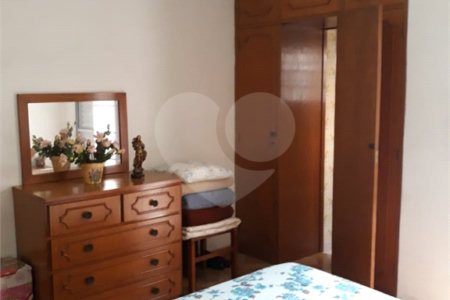 Casa à venda com 2 quartos, sendo 1 suíte,  em Vila Anastácio, São Paulo, SP
