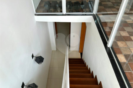 Casa de Vila para alugar com 4 suítes em Vila Romana, São Paulo, SP