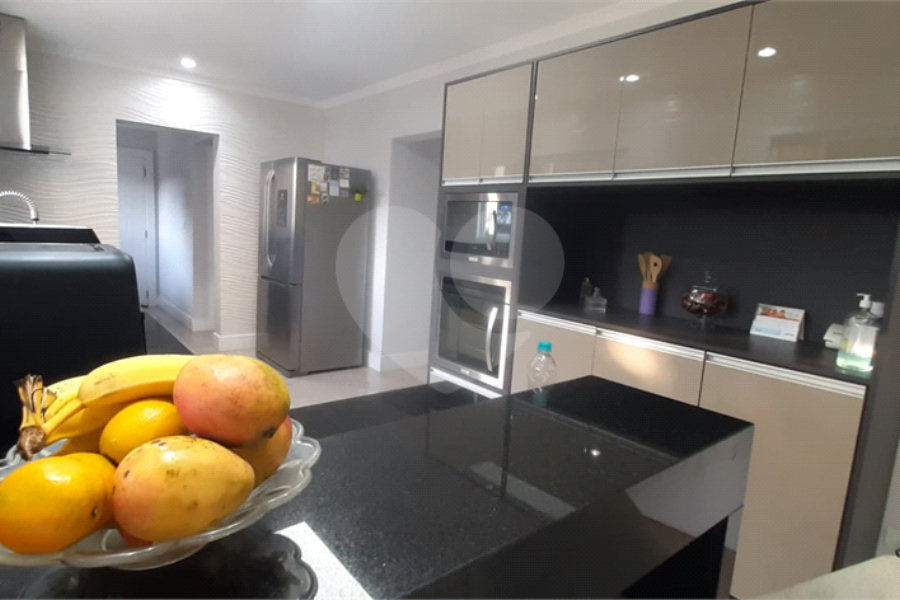 Casa à venda com 4 suítes no condomínio Suíça da Cantareira, Mairiporã - SP