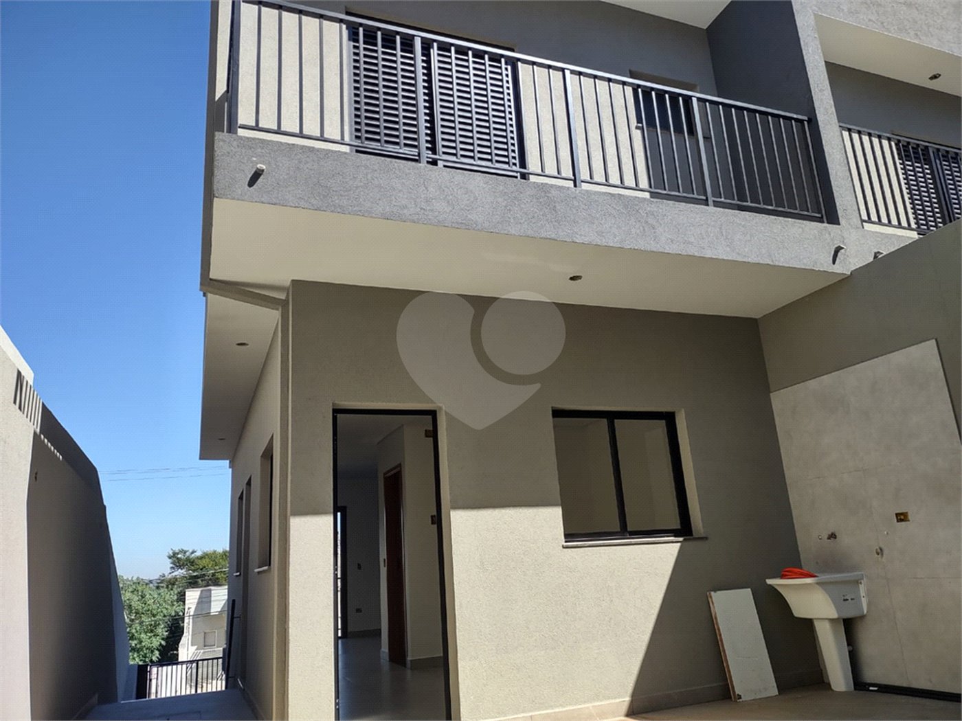 Casa à venda com 2 suítes em Jardim Santo Antônio, Atibaia, SP