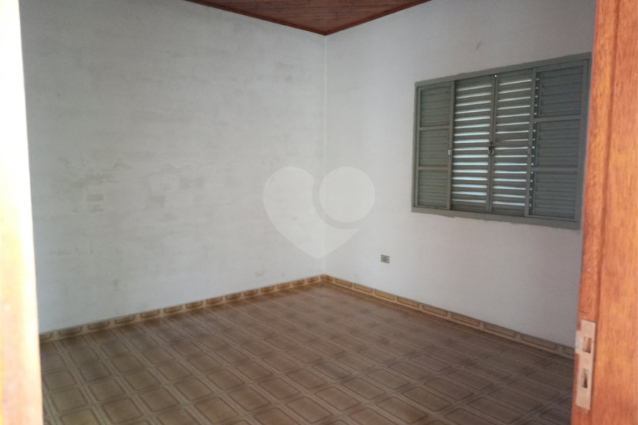 Sobrado à venda com 5 quartos em Horto, São Paulo, SP