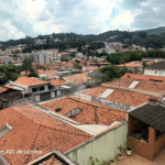 Sobrado à venda com 4 quartos, sendo 1 suíte, em Tremembé, São Paulo, SP