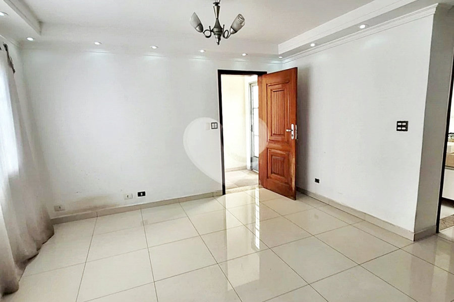 Casa à venda com 4 quartos, sendo 1 suíte, em Casa Verde, São Paulo, SP