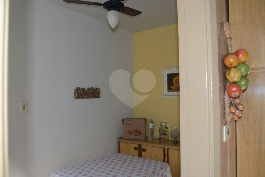 Apartamento à venda com 2 quartos, sendo 1 suíte,  em Itararé, São Vicente, SP