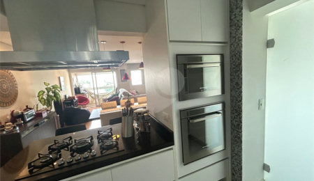 Apartamento à venda com 2 quartos, sendo 1 suíte,  em Vila Romana, São Paulo, SP