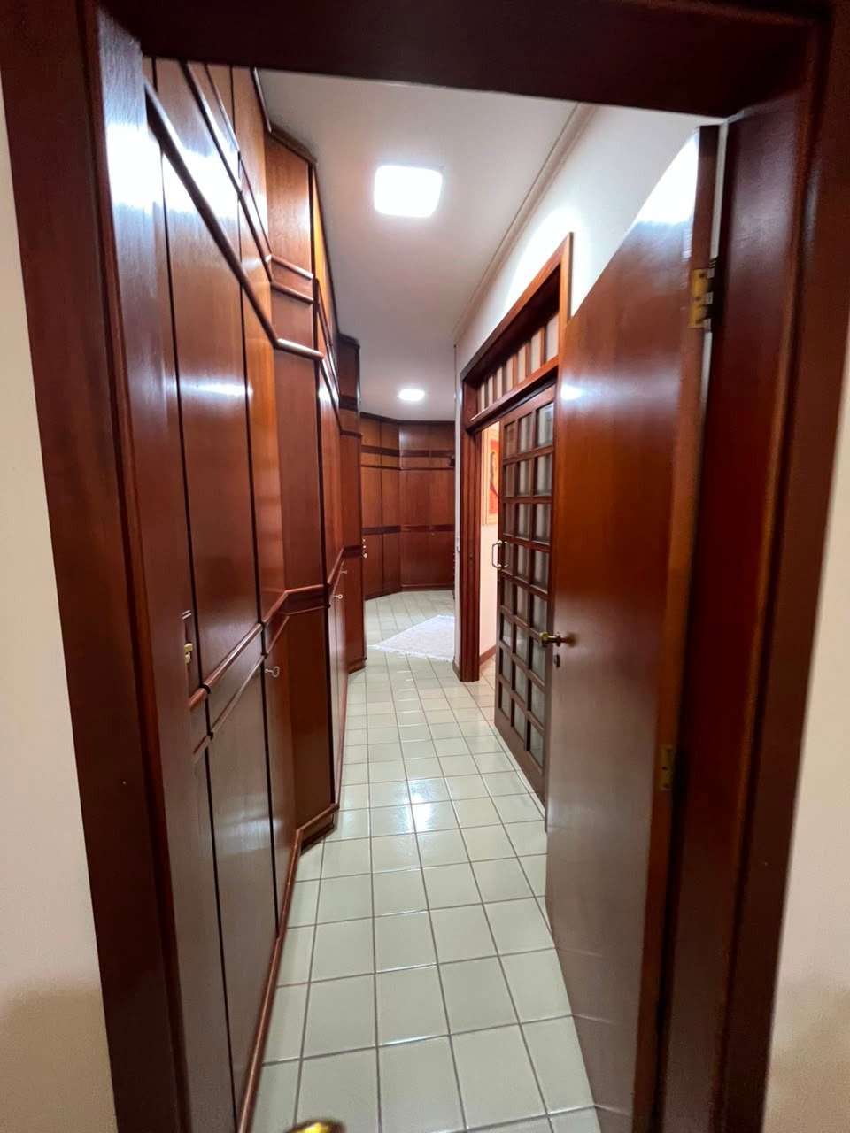 Casa à venda com 3 quartos, sendo 1 suíte,  em Santos Dumont, Três Lagoas, MS