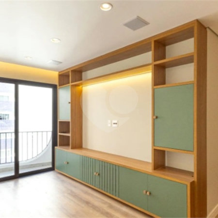 Apartamento à venda com 2 quartos, sendo 1 suíte, em Vila Olímpia, São Paulo, SP