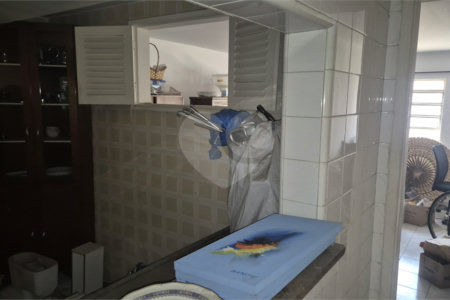 Casa à venda com 4 quartos, sendo 3 suítes,  no condomínio Chácara das Rosas, São Paulo - SP