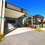 Casa à venda com 3 quartos, sendo 1 suíte, no condomínio Horto Florestal Villagio, Sorocaba - SP
