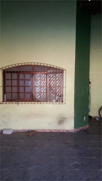 Casa à venda com 3 quartos, sendo 1 suíte, em Jardim dos Ipês, Suzano, SP