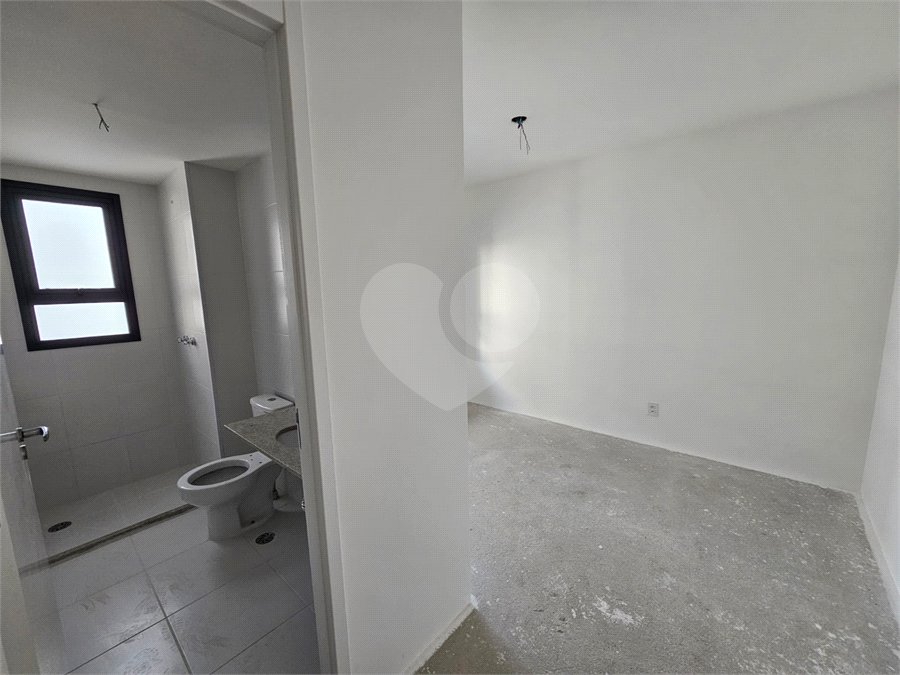 Apartamento à venda com 2 quartos, sendo 1 suíte,  em Santo Amaro, São Paulo, SP