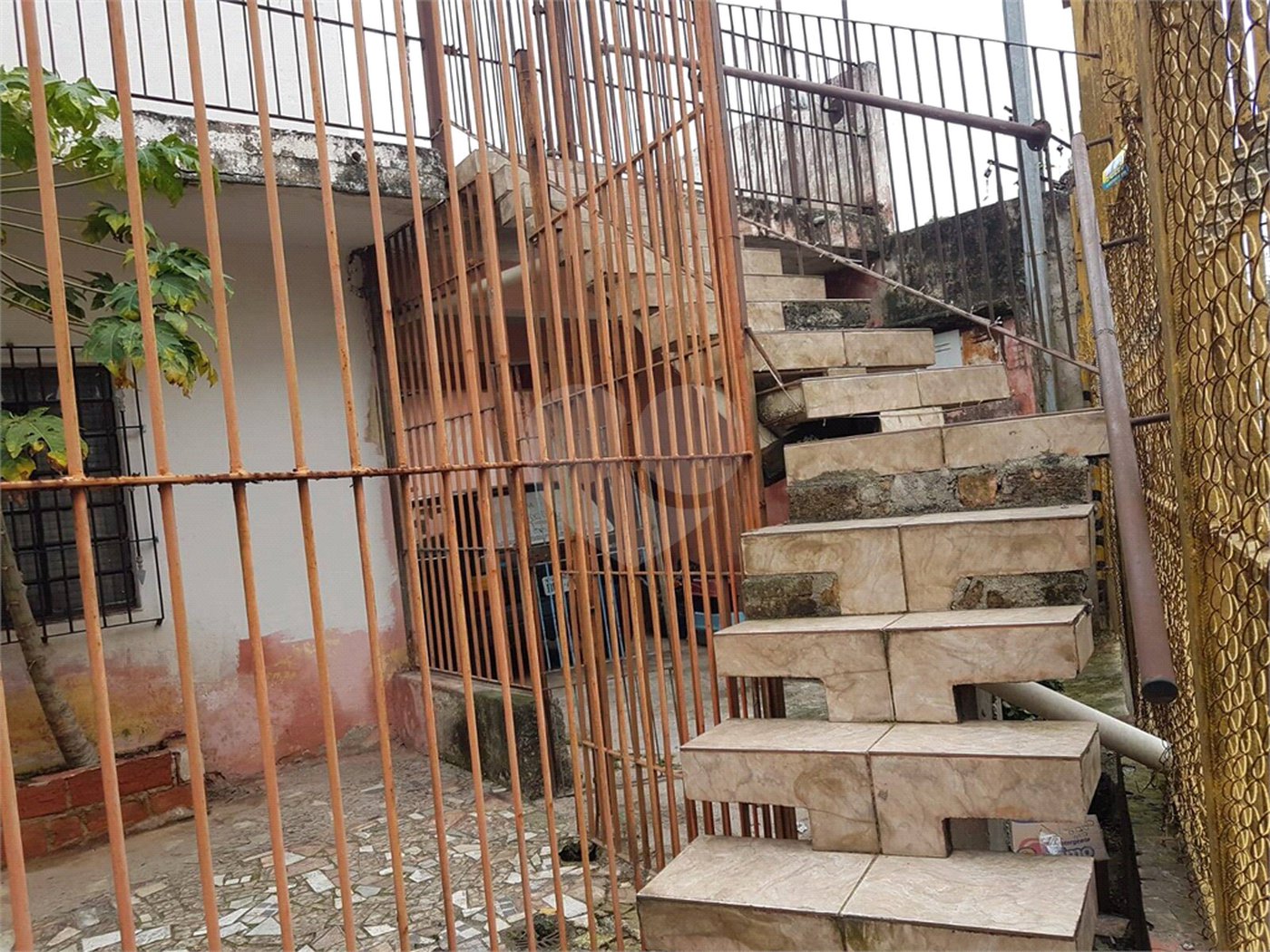 Casa à venda com 3 quartos em Jardim Helena, Ferraz de Vasconcelos, SP