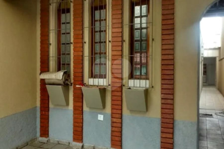 Casa à venda com 3 quartos, sendo 1 suíte,  em Vila Campesina, Osasco, SP