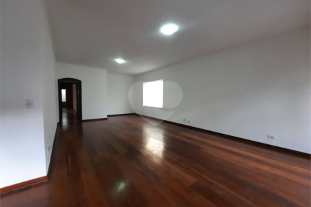 Casa Térrea à venda com 3 quartos, sendo 1 suíte, em Jardim Marajoara, São Paulo, SP