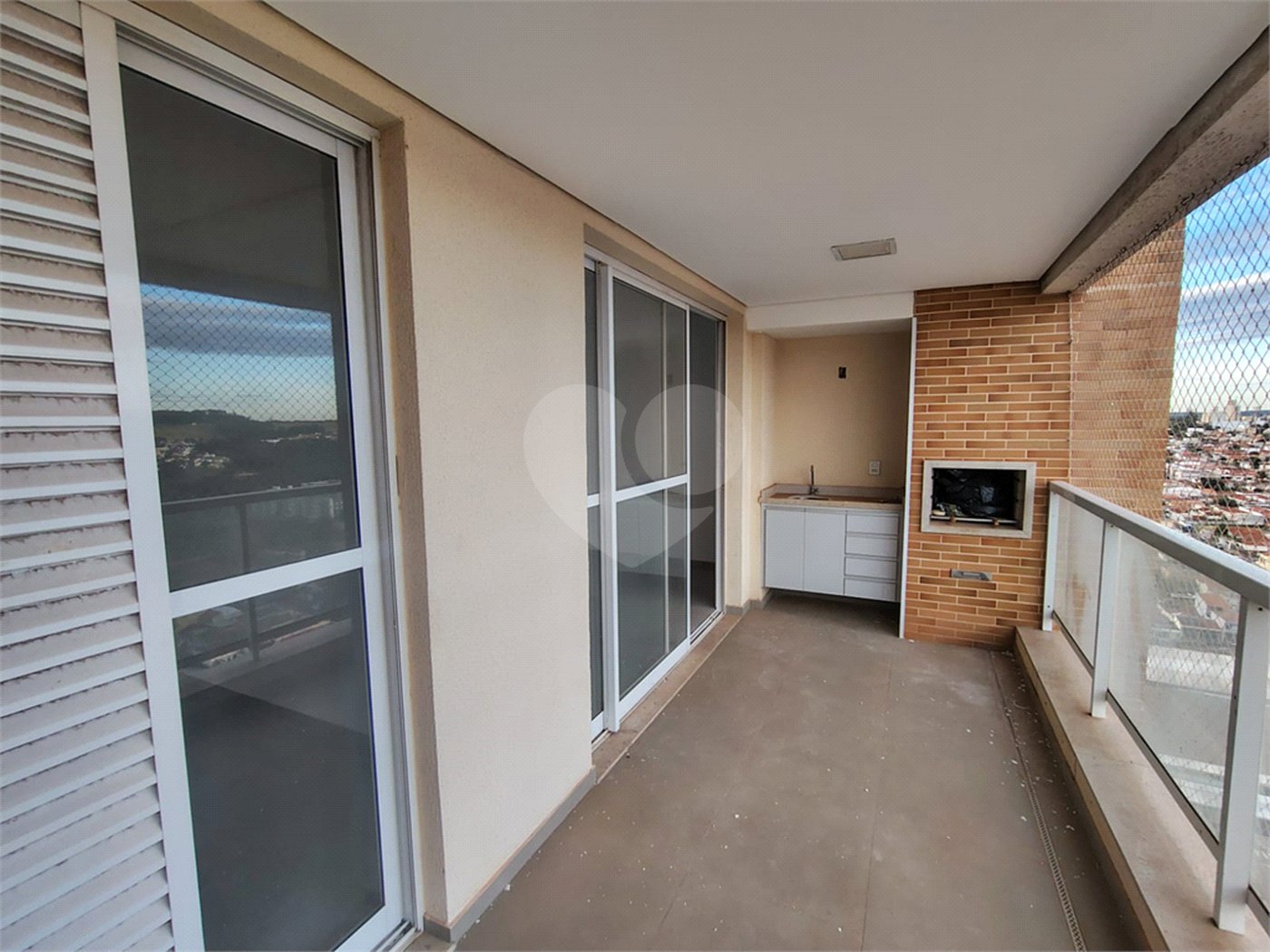 Apartamento com condomínio de clube 3 Dormitórios e 1 Suíte