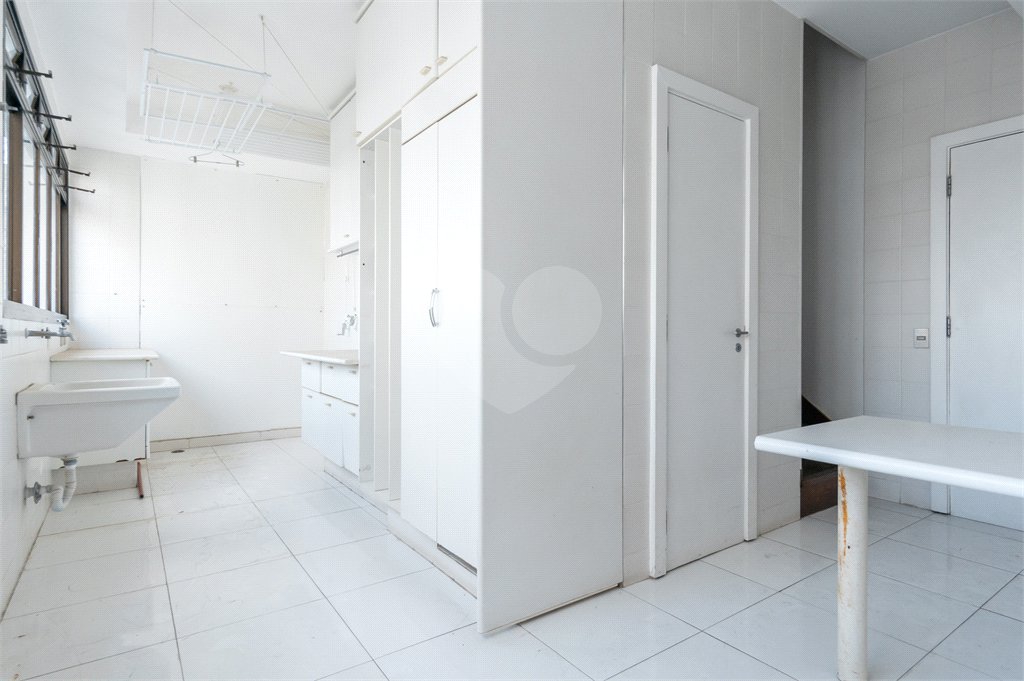 Duplex à venda com 6 quartos, sendo 4 suítes, em Alto de Pinheiros, São Paulo, SP