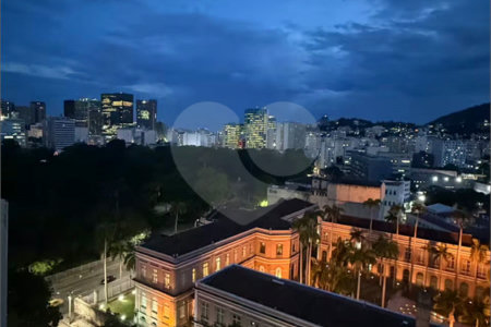 Loft à venda com 1 suíte em Cidade Nova, Rio de Janeiro, RJ