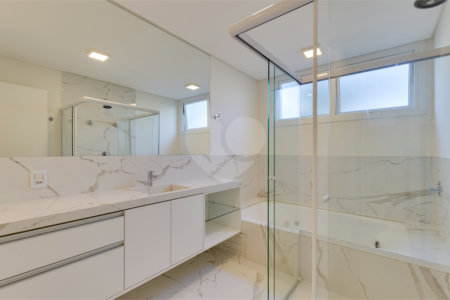 Casa à venda com 4 suítes no condomínio Porto Fino, São Paulo - SP