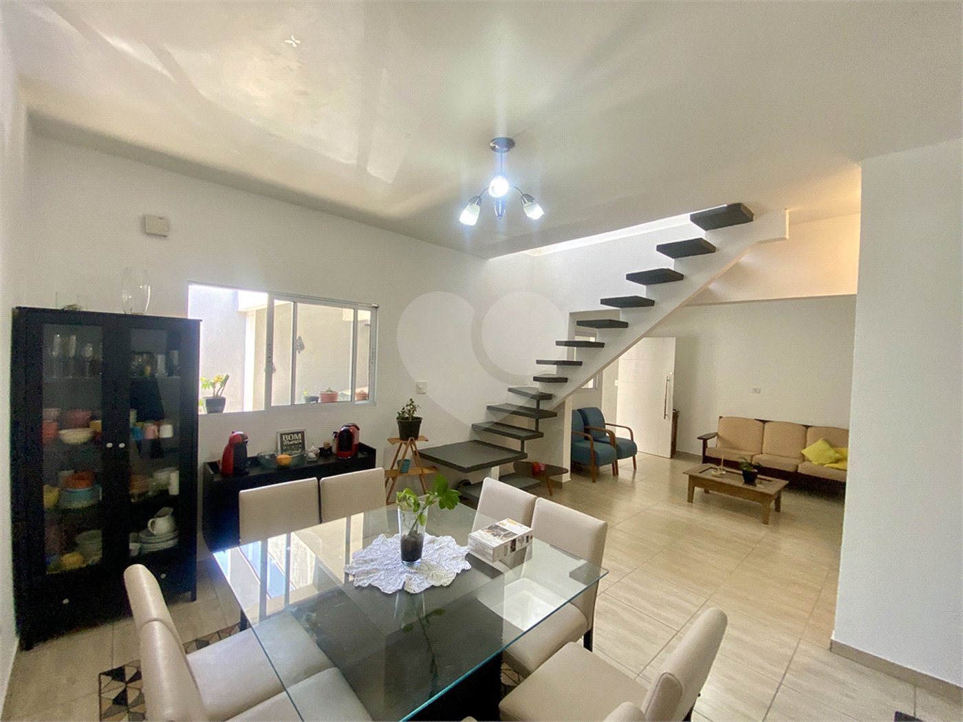 Sobrado à venda com 4 quartos, sendo 1 suíte, em Vila Medeiros, São Paulo, SP