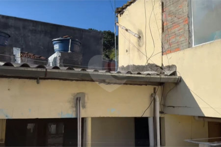 Sobrado à venda com 5 quartos em Vila Marari, São Paulo, SP