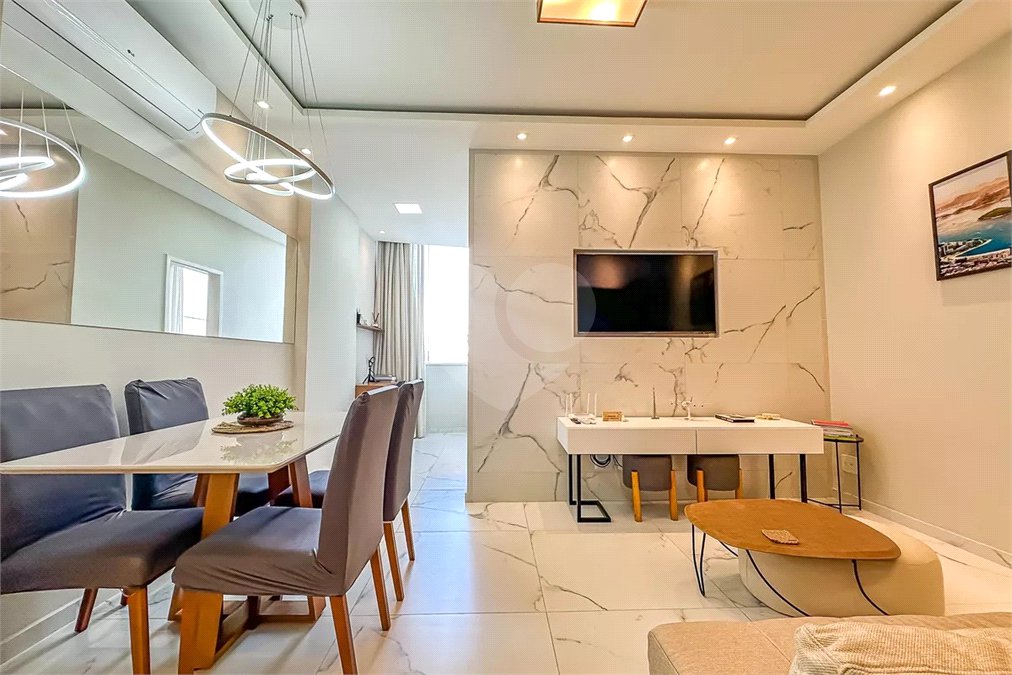 Apartamento à venda com 2 quartos no Centro, Rio de Janeiro, RJ