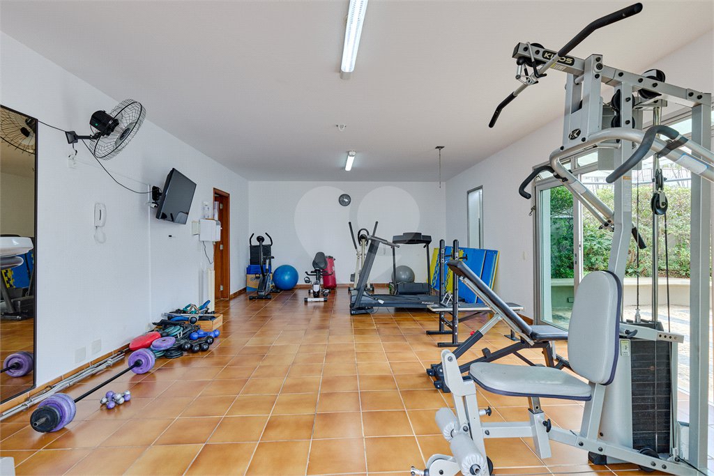 Apartamento à venda com 4 suítes em Campo Belo, São Paulo, SP