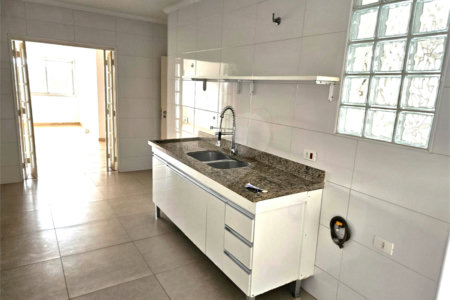 Apartamento para alugar com 3 quartos, sendo 1 suíte, em Alto da Boa Vista, São Paulo, SP