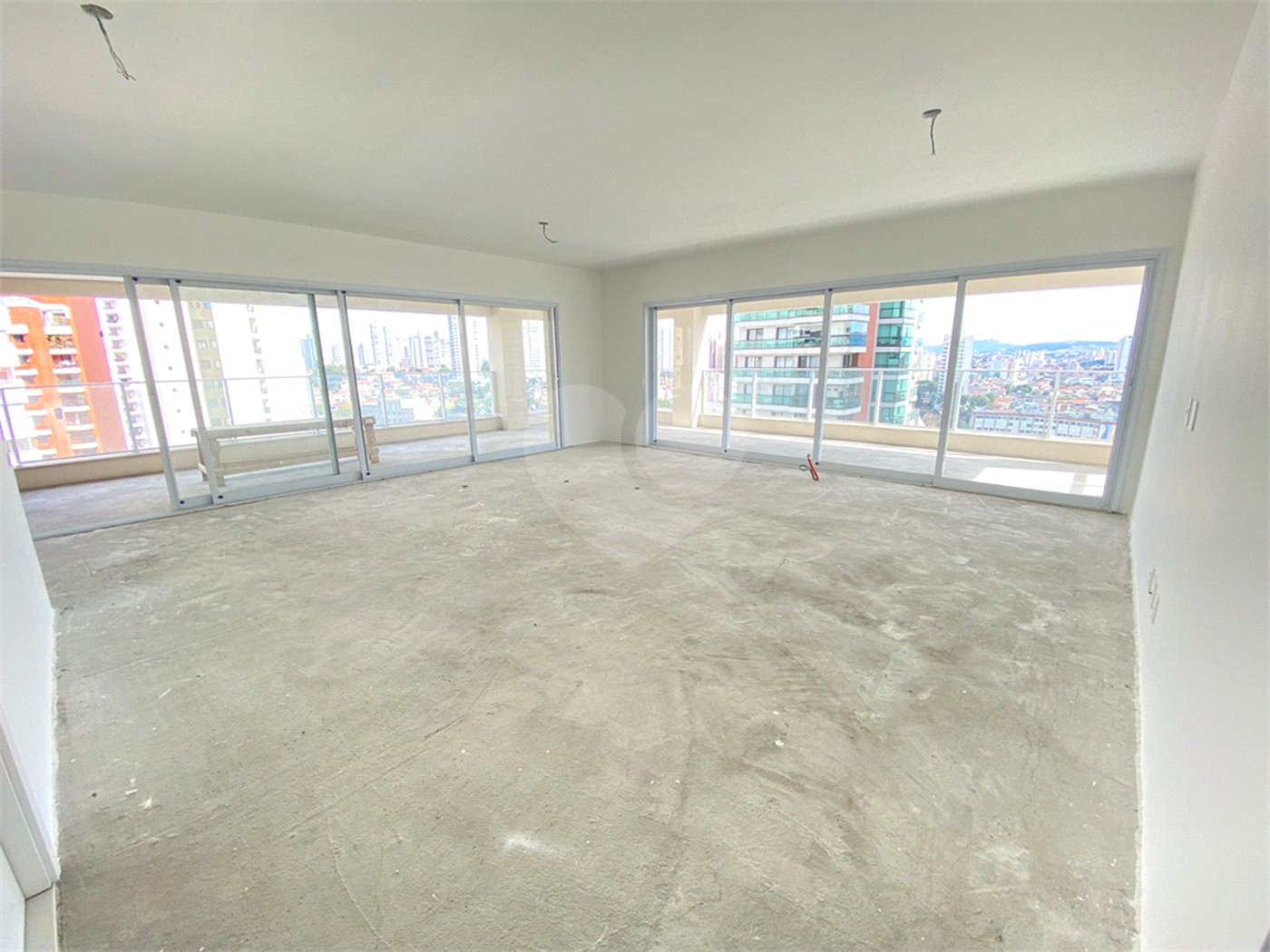 Apartamento à venda com 4 suítes em Santana, São Paulo, SP