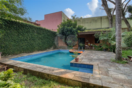 Casa à venda com 6 suítes em Alto da Boa Vista, São Paulo, SP