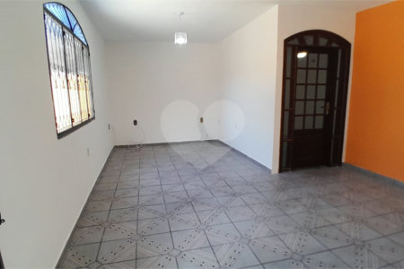 Casa à venda com 3 quartos, sendo 1 suíte, em Campo Grande, Rio de Janeiro, RJ