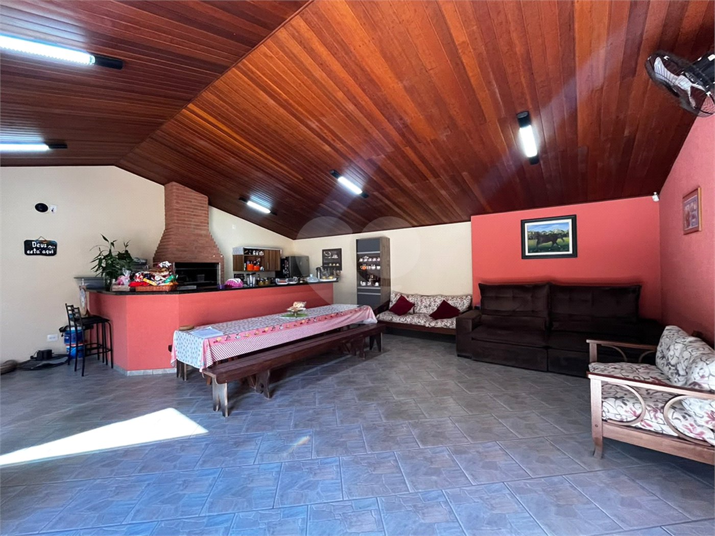 Casa à venda com 3 quartos, sendo 1 suíte, em Vila Nastri, Itapetininga, SP