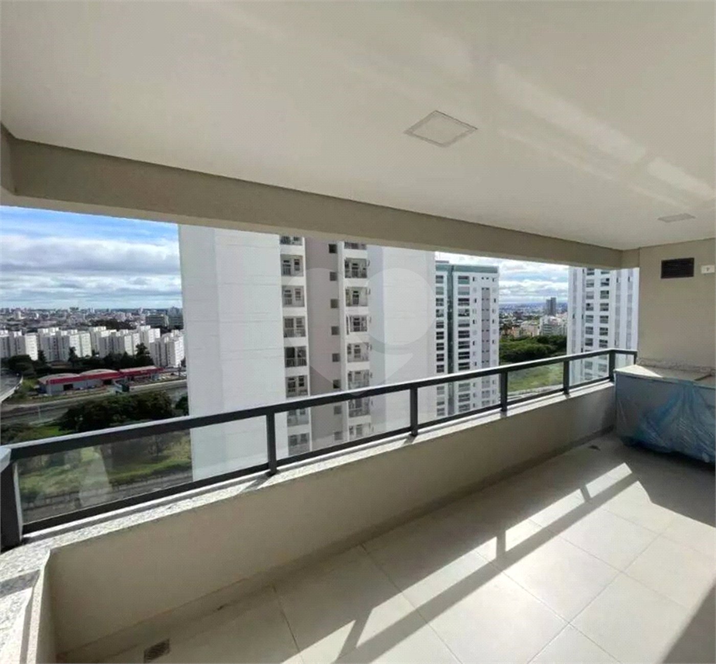 Apartamento para alugar com 3 suítes em Parque Campolim, Sorocaba, SP