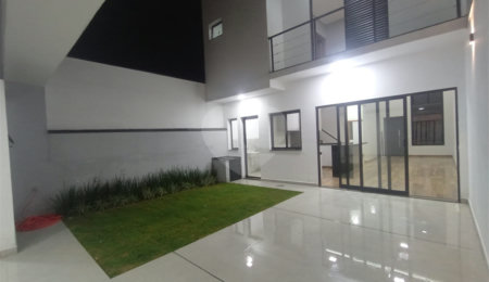 Casa à venda com 3 quartos, sendo 2 suítes, no condomínio Vila Rica, Indaiatuba - SP