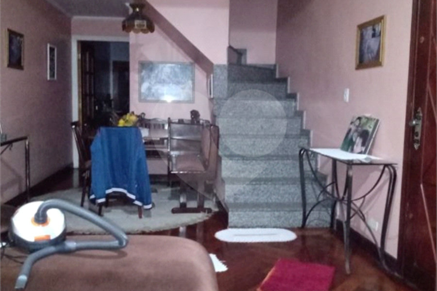 Sobrado à venda com 3 quartos, sendo 1 suíte, em Vila Nova Mazzei, São Paulo, SP