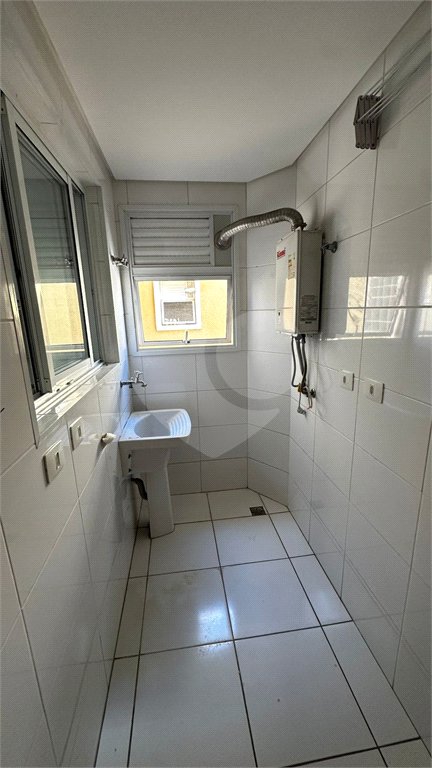 Apartamento para alugar com 3 quartos, sendo 1 suíte, em Atibaia Jardim, Atibaia, SP