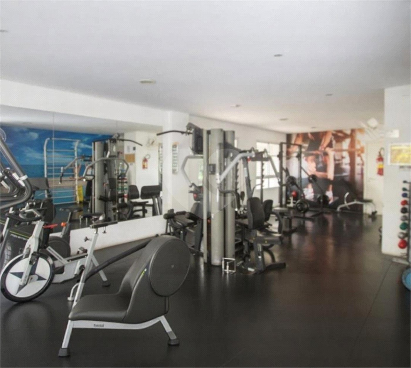 Apartamento à venda com 3 quartos, sendo 1 suíte, em Alto da Boa Vista, São Paulo, SP