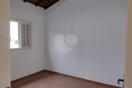 Sobrado à venda com 3 quartos, sendo 1 suíte,  no Centro, Mogi das Cruzes, SP