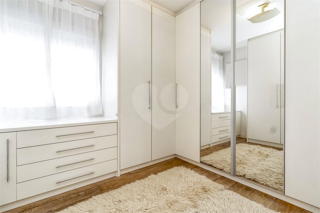 Apartamento à venda com 4 quartos, sendo 3 suítes,  em Real Parque, São Paulo, SP
