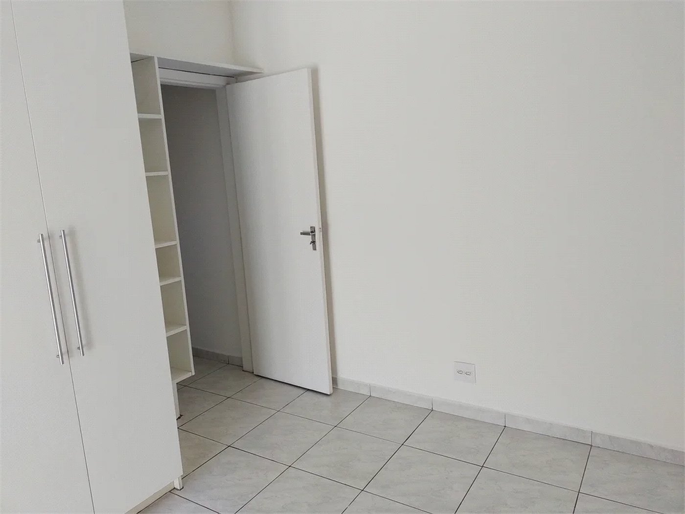 Casa à venda com 3 quartos, sendo 1 suíte, em Vila Cordeiro, São Paulo, SP