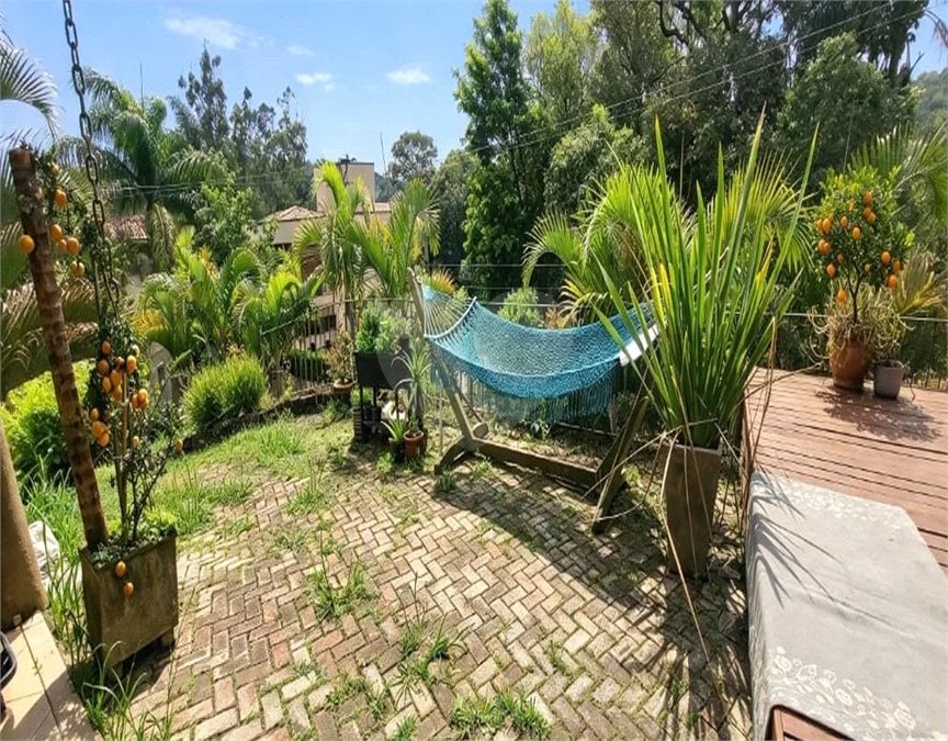 Casa à venda ou para alugar com 5 suítes no condomínio Cantareira, Mairiporã - SP