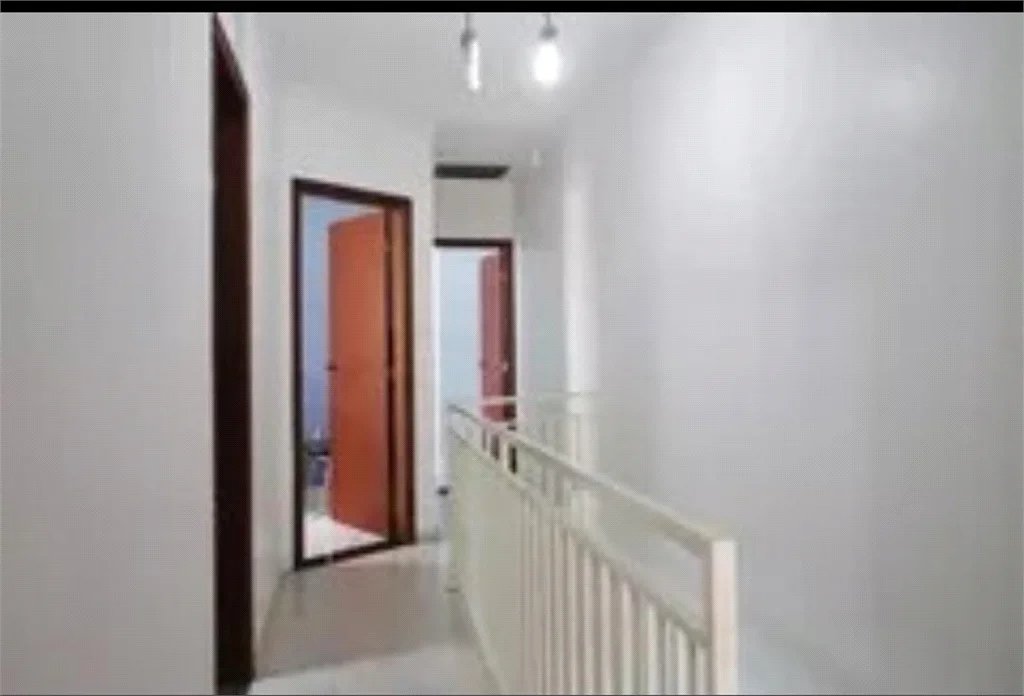 Sobrado à venda com 3 quartos, sendo 1 suíte, em Lar São Paulo, São Paulo, SP