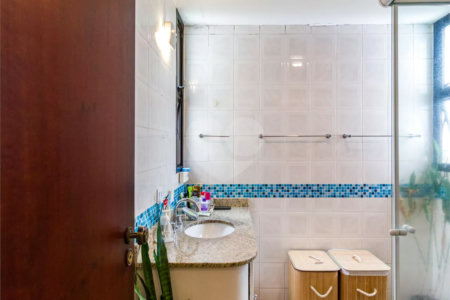 Apartamento à venda com 3 quartos, sendo 1 suíte, em Vila Andrade, São Paulo, SP