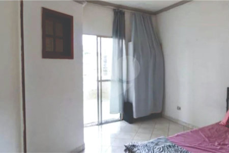 Sobrado à venda com 3 quartos, sendo 1 suíte,  em Santa Teresinha, São Paulo, SP